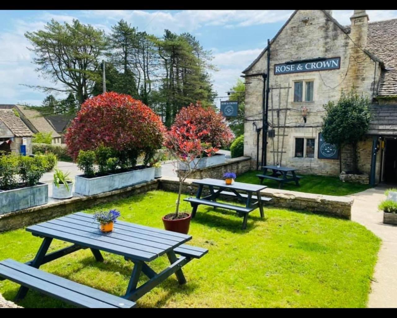 The Rose & Crown Farmhouse Kitchen Nympsfield Buitenkant foto