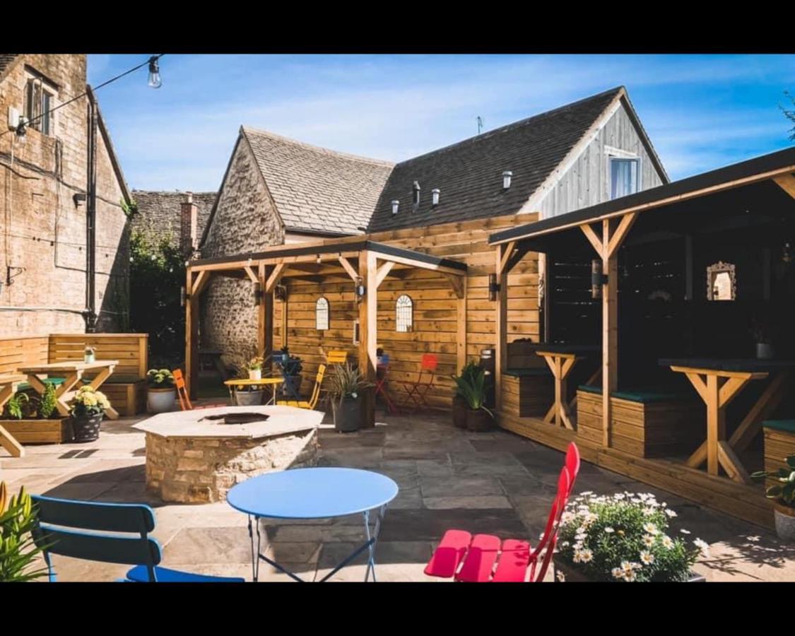 The Rose & Crown Farmhouse Kitchen Nympsfield Buitenkant foto